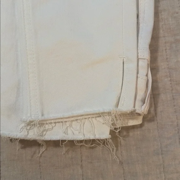 Old Navy white button fly jeans - Picture 6 of 6